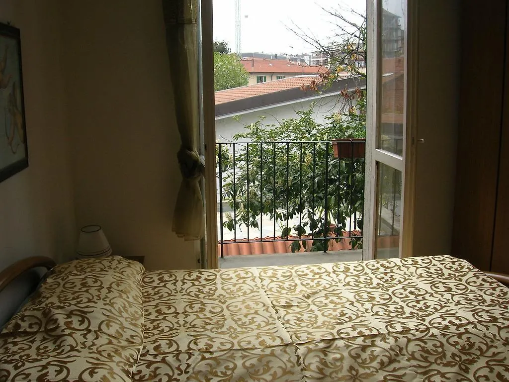 Guest house La Rondine Hotel Milan